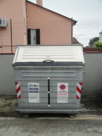 cassonetto grigio